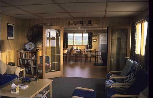 Peterson'S Point Lake Lodge Yellowknife Dış mekan fotoğraf