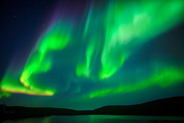Peterson'S Point Lake Lodge Yellowknife Dış mekan fotoğraf