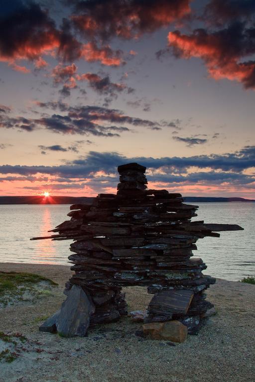 Peterson'S Point Lake Lodge Yellowknife Dış mekan fotoğraf